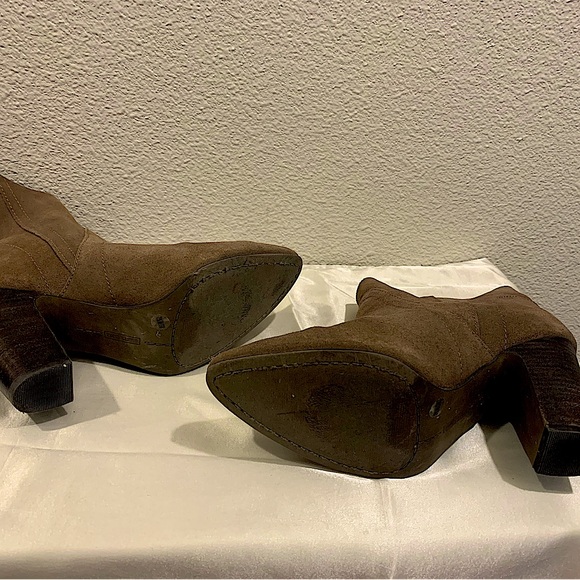 Vince Camuto heeled booties!!! - Picture 3 of 6